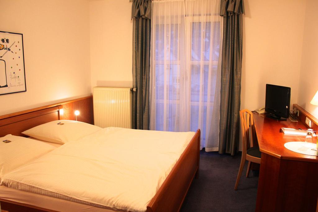 Hotel Gasthaus Bock Reichenbach an der Fils Pokój zdjęcie